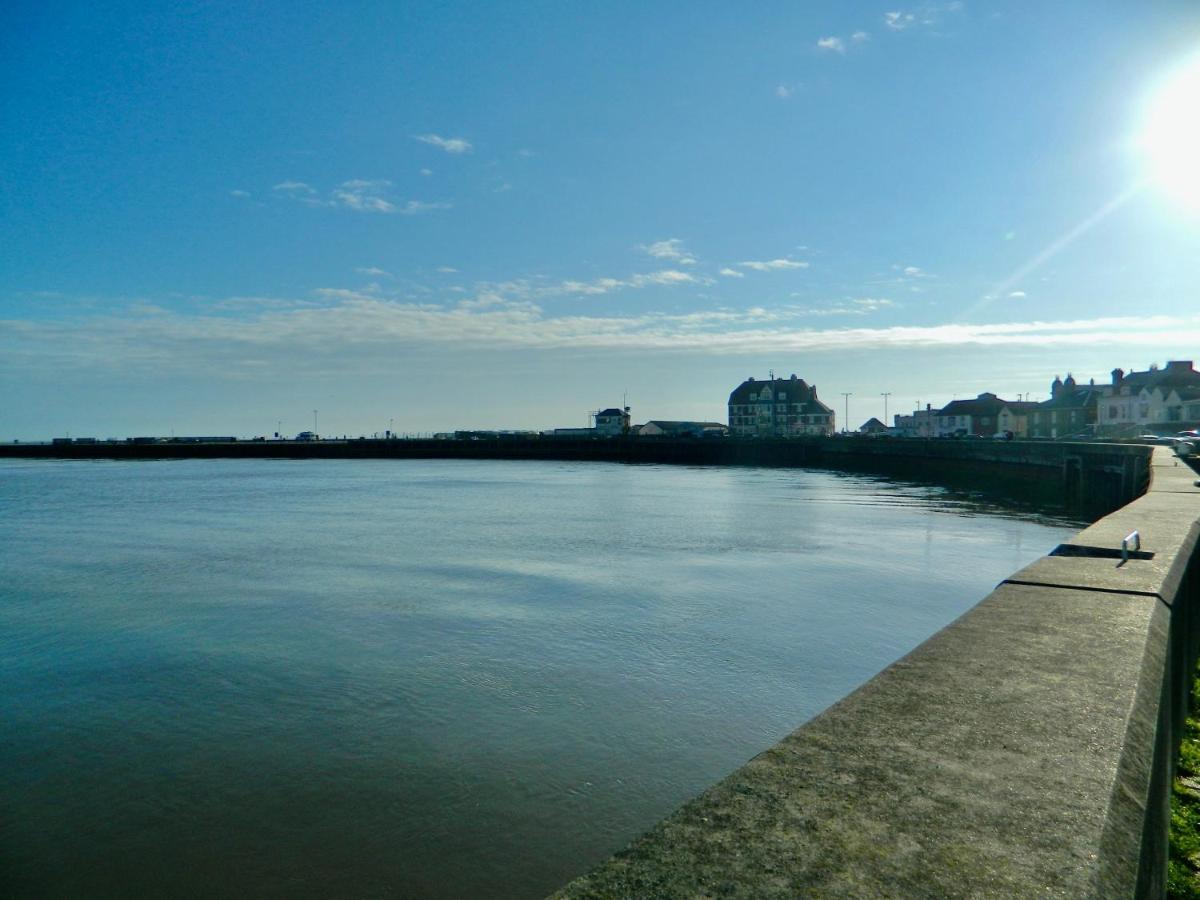 'Harbour View' On The River By Gorleston'S Award Winning Beach - Pet Free! Eksteriør bilde